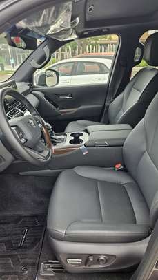 TOYOTA LAND CRUISER LC 300 2026 image 14