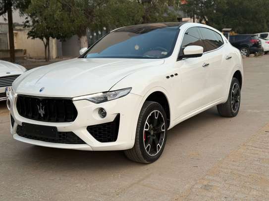 MASERATI LEVANTE  Année : 2018 image 9