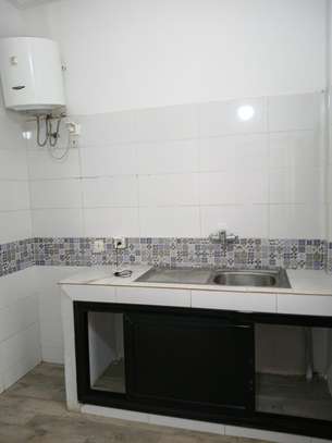 Appartement F3 aux Almadies image 2