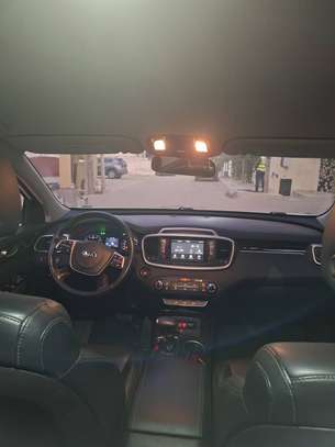 KIA SORENTO image 5