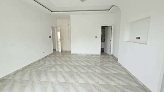 Appartement F6 à louer  Aux Almadies image 12