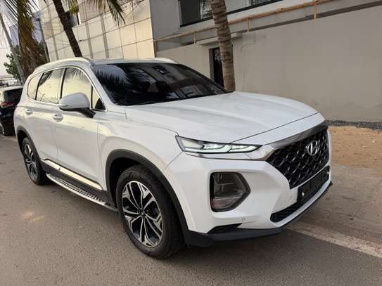 Hyundai Santefe image 5