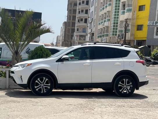 Toyota Rav4 image 4