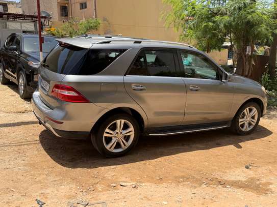 Mercedes ml360 image 3