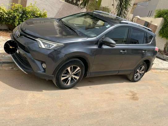 Toyota RAV4 2018 image 7