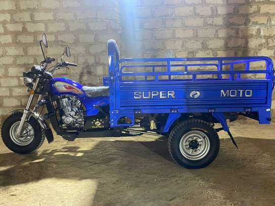 Moto tricycle bleu 1mètre70 année 2025 image 2