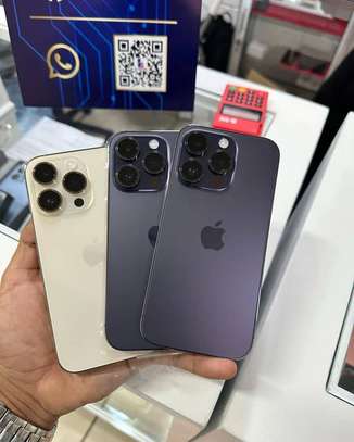 iPhone 14 pro image 2