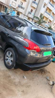 Peugeot 2008 Diesel image 2