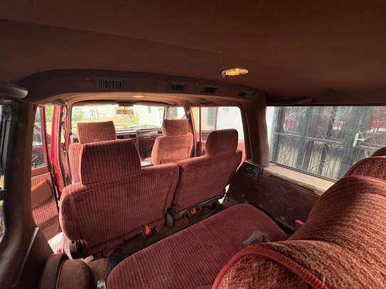 Nissan Patrol Y60 SUPER SAFARI image 3