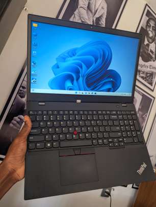 Lenovo thinkpad l15 Ryzen 5 10th image 5