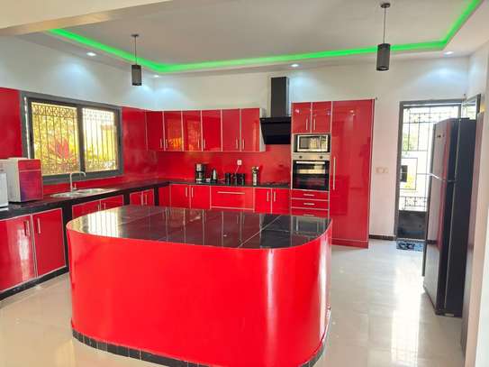 Villa avec piscine et 4 chambres à Saly Joseph image 5