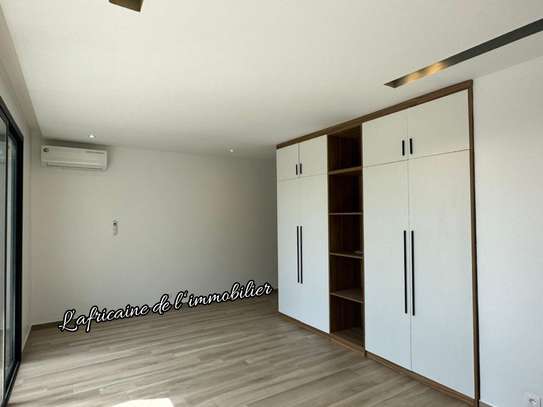 Plateau de bureau de 300 m²  à louer – Mermoz image 7