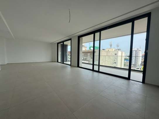 Appartement 4 chambres salon à louer aux plateau image 3