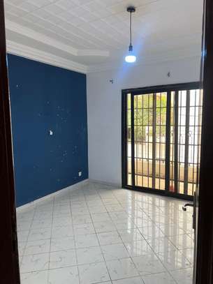 Grande Villa a louer aux Almadies image 4