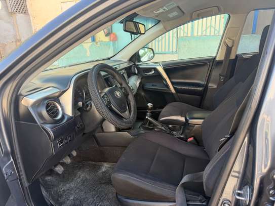 Toyota RAV4 2014 image 6