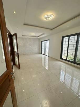 Magnifique villa R+2 à louer au almadie image 12