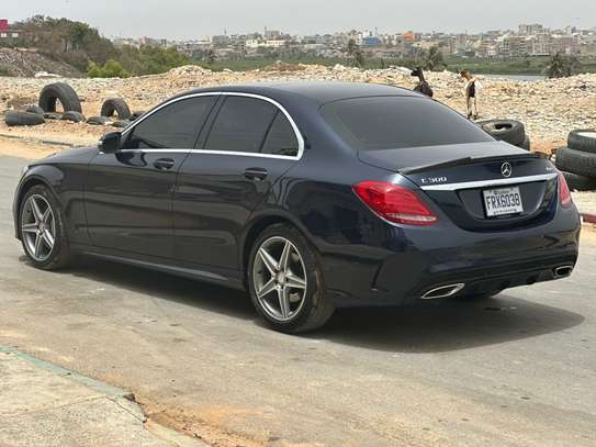 Mercedes  C300 4MATIC image 3