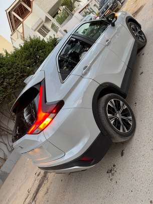 MITSHUBISHI ECLIPSE CROSS image 12