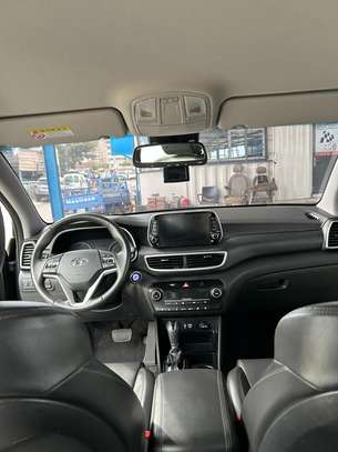 Hyundai Tucson diesel 2019 full options image 8