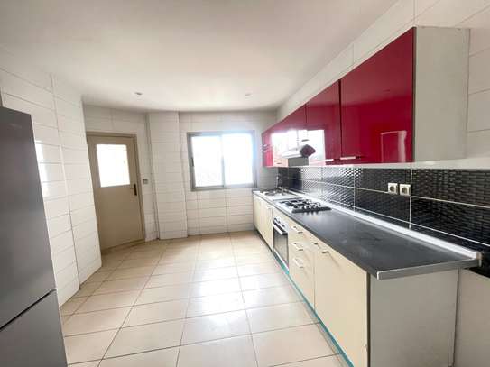 MERMOZ : Appartement à louer 3 chambres – Adja Louise image 3