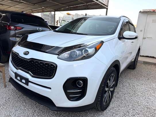 KIA SPORTAGE image 2