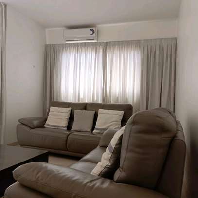 F4 a louer a Mermoz image 2