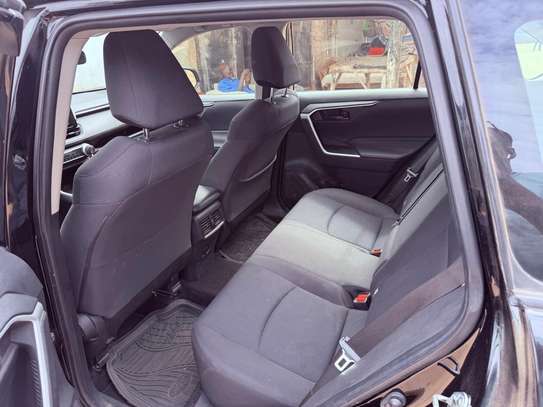 Toyota RAV4 by CFAO image 8