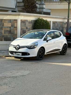 Renault clio 4 - Essence manuel 1.2 model 2012 image 4