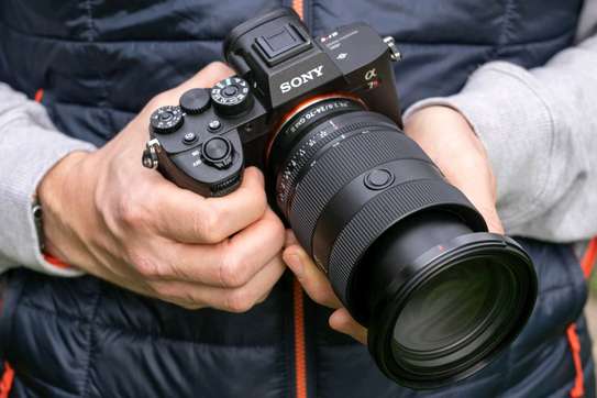 Objectif Sony Fe 24-70mm f/2.8 GM II image 4