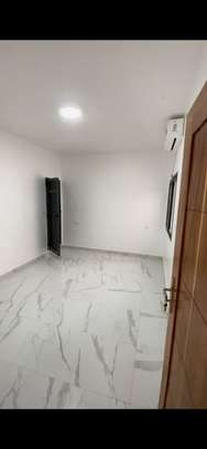 Appartement à vendre à la Cité Mackiyou Faye image 4