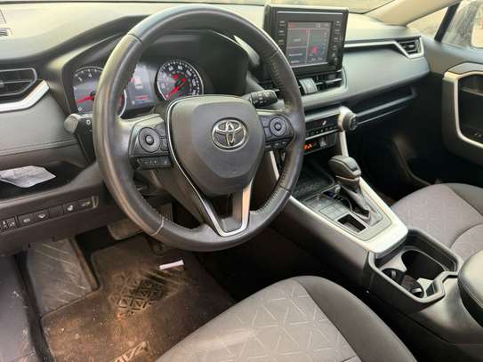 Toyota Rav4 2019 image 9