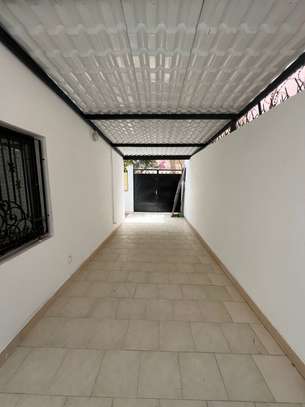 Villa R+1 Mermoz image 3