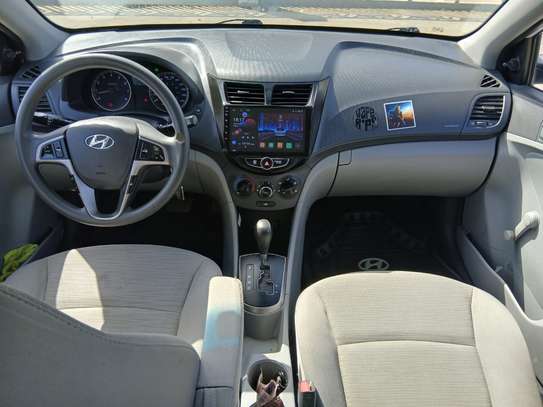 Vente Hyundai Accent 2017 image 7