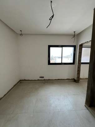 F5 de 225 m² à vendre à Mermoz image 7