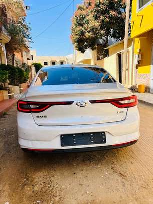 Renault SM6 image 3
