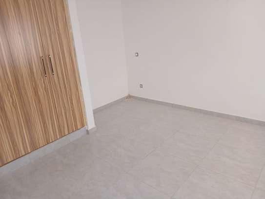 Un appartement f4 à louer à Ouakam image 9