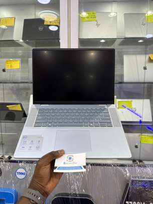 Dell inspiron 7640 Ultra 7(core i7) 32Go 1To 2026 image 4