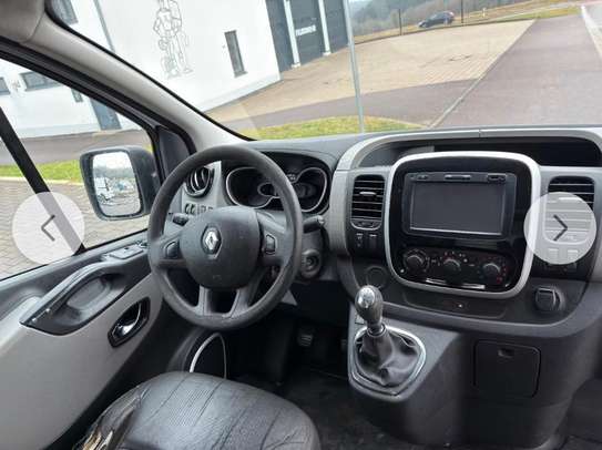RENAULT TRAFIC 2017 image 3