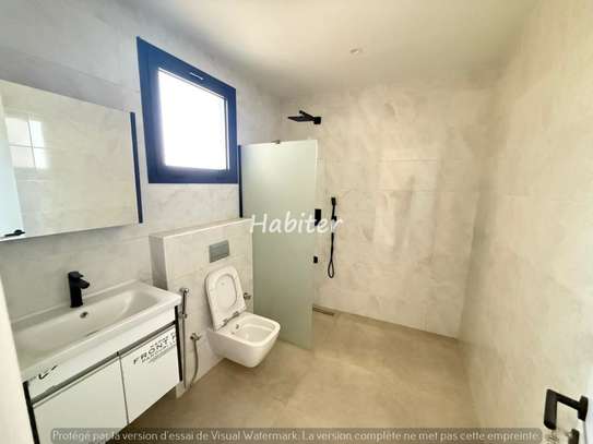Appartement de type F4 à louer au point E image 8