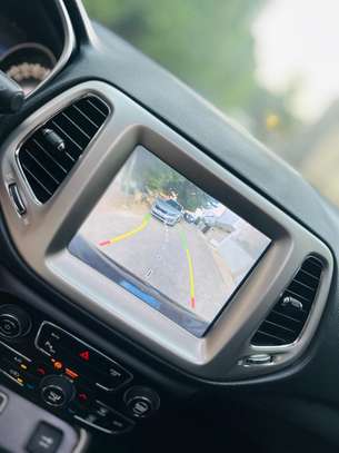 Jeep compas moteur 1.4 année 2017 image 10