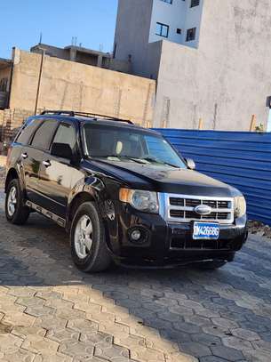 *FORD ESCAPE CARRÉ* Année : 2011 image 4