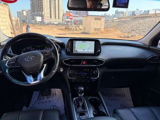 Hyundai santafe diesel image 9
