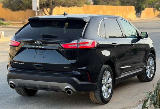 FORD EDGE TITANIUM 2022 image 6
