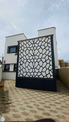 VILLA F4 image 6