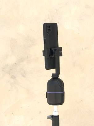 Camera rotative avec trépied image 2