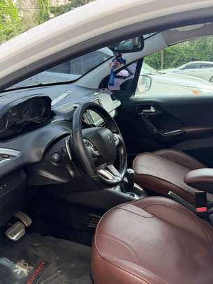 VENTE PEUGEOT 208 image 3