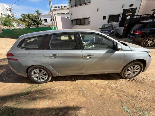 Peugeot 308 2016 dv6c image 5