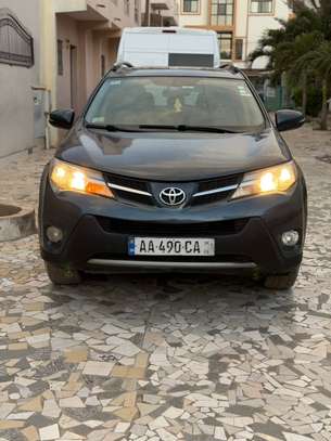 Toyota RAV4 image 2