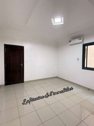 Appartement F4 à louer sur la VDN image 8