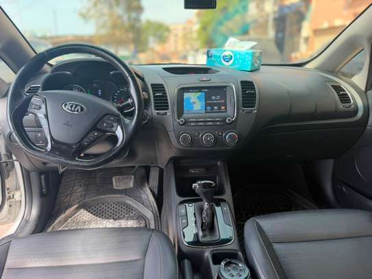 Kia k3 image 5